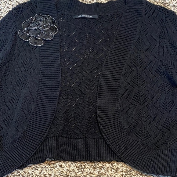Black Open-Front Cardigan with Rose Detail Appliqué - Picture 9 of 9